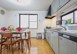 Senior villa 4BR, Shinjuku Okubo
