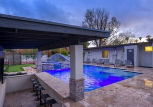 Serene 7BR Oasis: Pool with Tranquil Ambiance