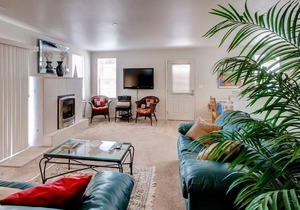 Serene Bungalow-Style Home in Point Reyes Station!