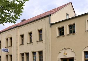 Shared room (own shower; WC) (up to 12 p.) 12 - Hostel in Guben