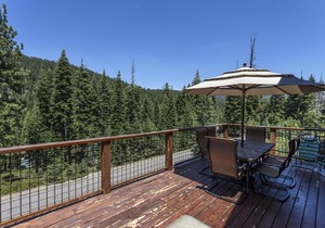 Shelton Kingswood Luxury Home By RedAwning