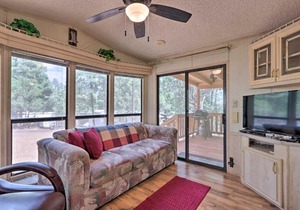 Show Low Home with Deck and Grill - 13 Mi to Hon-Dah!