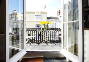 Sillwood Balcony Apartment | by Brighton Holiday Lets