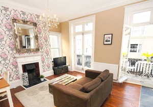 Sillwood Balcony Apartment | by Brighton Holiday Lets
