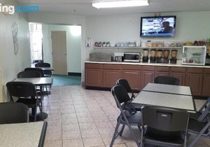 Simple Rewards Inn