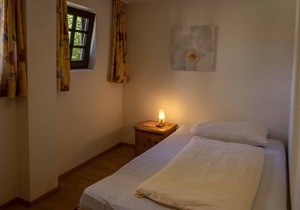 Single room, shower, toilet