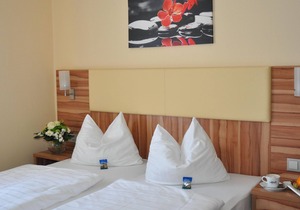 Single room, shower / WC, TV - Landhotel Karrenberg
