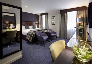 Sir Christopher Wren Hotel