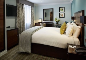Sir Christopher Wren Hotel