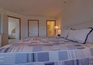 Ski-In/Ski-Out Family Getaway with Deck, Shared Pool & Hot Tub
