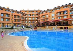 Sky Dreams, nr J18, One-Bedroom Apartment with Sea View (5 Adults)