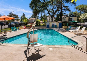 Skylark Shores Resort
