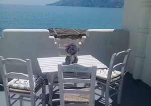 Skyros Beachfront Double-On the sandy beach