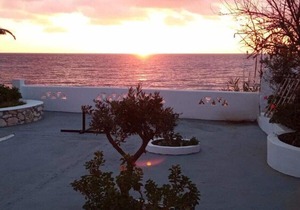 Skyros Beachfront Double-On the sandy beach