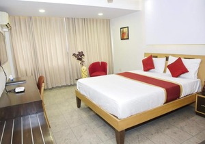 SmartStay Entire Luxury 4BHK Apt-M G Road area