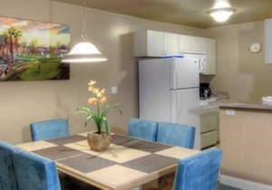 SOAK IT IN! LIVE IT UP! 2BD/1BA Fabu Palm Springs!