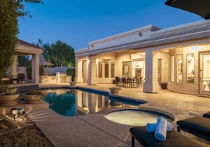 Solstice by AvantStay Contemporary Oasis w/ Pool, Spa & Bar in Gated Community