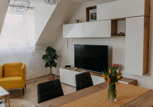 Sonnige Mansardenwohnung im Zentrum Velden by Seebnb