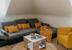 Sonnige Mansardenwohnung im Zentrum Velden by Seebnb