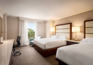 Sophisticated Suite with Shuttle to Clam Pass Beach | Outdoor Pool