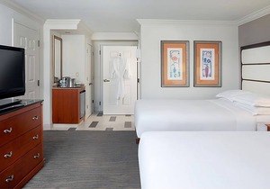 Sophisticated Suite with Shuttle to Clam Pass Beach | Outdoor Pool