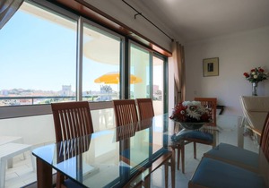 Sotto Mayor Residence