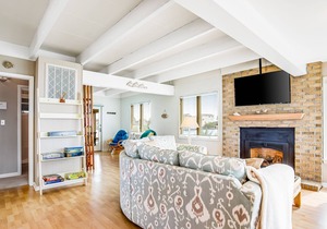South Bethany House w/360-Degree Water Views of Canal/Bay - Walk to the Beach