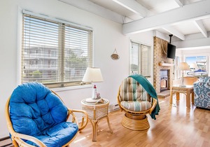 South Bethany House w/360-Degree Water Views of Canal/Bay - Walk to the Beach