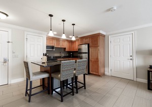 South Mountain Resort, Lincoln, New Hampshire, Studio