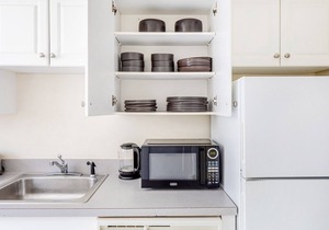 Spacious 1BR steps from Cooldige Corner in Brookline, by Blueground
