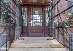 Spacious 1BR steps from Cooldige Corner in Brookline, by Blueground