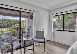 Spacious 2BR Golf View Condo w/2 En Suites, Patio & Smart TVs – Perfect for Family or Golf Getaways