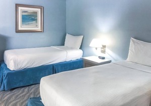 Spacious Accommodation w/Kitchen | Close to Nearest Beach + Outdoor Pool