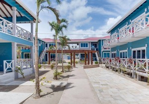 Spacious Condo w/ Balcony, Kitchen, & WiFi - Steps to Beach, Shops, & Dining