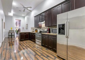 Spacious Condo w Pool & Courtyard Near French Quarter
