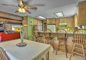 Spacious Family Cabin Less Than 1 Mi to Lake Gregory!