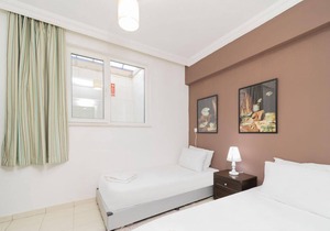 Spacious Flat with Backyard in Muratpasa
