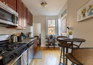 🌟Spacious|Inviting 2BR Heart of Lively Lincoln Sq🌟