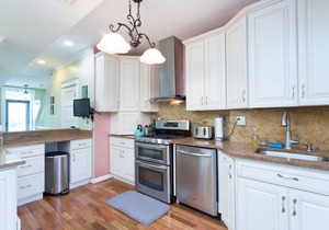 Spacious, Parking, 2 blocks to Metro, Capitol Hill East