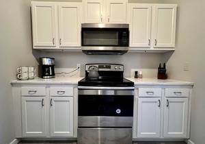 Spacious Shaw 2 Bedroom - Walk to Botanical Garden & Tower Grove - Pet Friendly