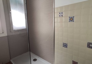 Spacious T2 in the heart of Gap classified 2 *