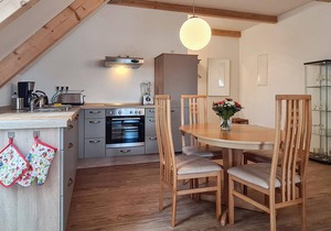 Spend a relaxing vacation in this beautiful apartment with proximity to nature and several activitie