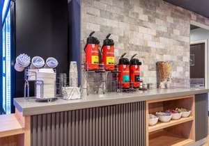 SPOT X Hotel Tampa - Wesley Chapel by The Red Collection