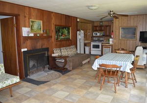 *SPRING DISCOUNT!* (See description) Two Bedroom Cottage with Private Beach!