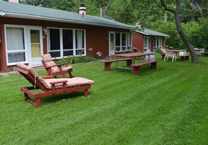 **SPRING DISCOUNT!** (See description) Two Bedroom Cottage with Private Beach!