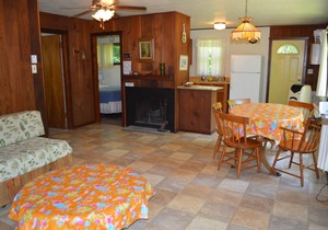 **SPRING DISCOUNT!** (See description) Two Bedroom Cottage with Private Beach!