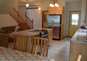 **SPRING DISCOUNT!** (See description) Updated Lake House with Private Beach!