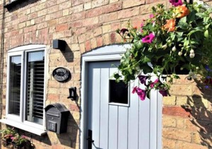 SpringCottage in the Cotswolds lovingly restored period property & pet friendly