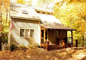 Stand Alone three floor home in the the White Mountains in the Waterville Estates