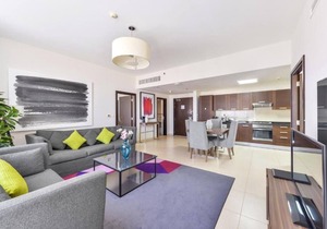 Standard 2 Bedroom Apartment Near WTC Metro
